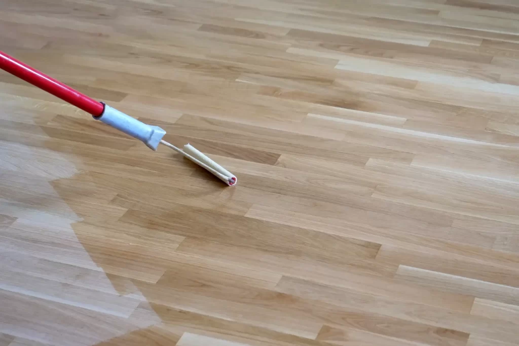 Reliable floor refinishers in Clermont, FL. Our floor refinishers at work in Clermont, FL.